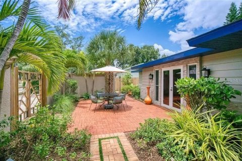 Villa ou maison à louer à Sarasota, Floride: 4 chambres, 204.38 m2 № 2101291 - photo 2