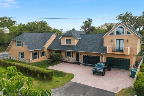 Commercial property in Ocala, Florida 571.53 sq.m. № 2122609