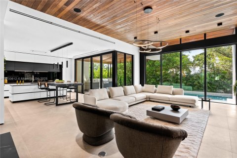Купить виллу или дом в Майами, Флорида 4 спальни, № 1997824 - фото 4