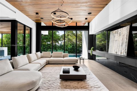 Купить виллу или дом в Майами, Флорида 4 спальни, № 1997824 - фото 3