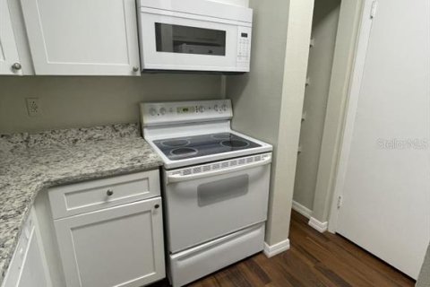 Condo in Altamonte Springs, Florida, 1 bedroom  № 2379193 - photo 19