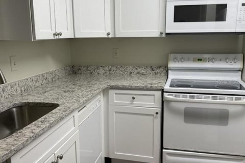 Condo in Altamonte Springs, Florida, 1 bedroom  № 2379193 - photo 15