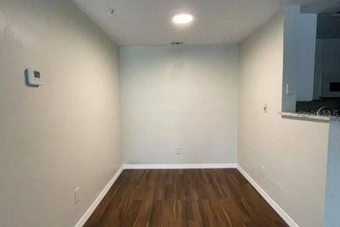 Condo in Altamonte Springs, Florida, 1 bedroom  № 2379193 - photo 12