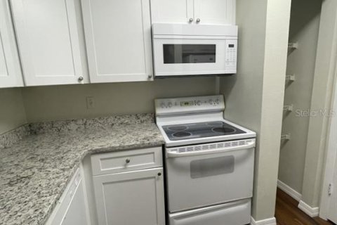 Condo in Altamonte Springs, Florida, 1 bedroom  № 2379193 - photo 21
