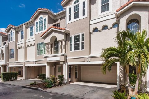Adosado en venta en Tarpon Springs, Florida, 3 dormitorios, 187.66 m2 № 2101754 - foto 2