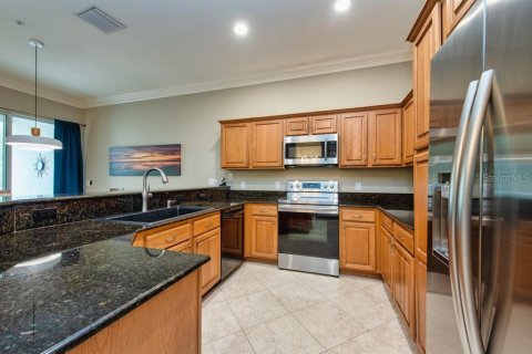 Adosado en venta en Tarpon Springs, Florida, 3 dormitorios, 187.66 m2 № 2101754 - foto 19