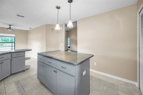 Casa en venta en New Port Richey, Florida, 2 dormitorios, 152.55 m2 № 2212627 - foto 16