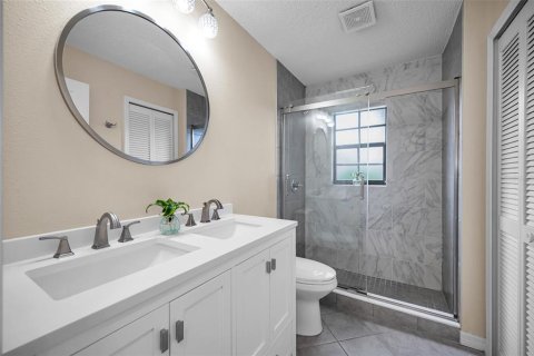 Casa en venta en New Port Richey, Florida, 2 dormitorios, 152.55 m2 № 2212627 - foto 23