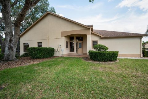 Casa en venta en New Port Richey, Florida, 2 dormitorios, 152.55 m2 № 2212627 - foto 4