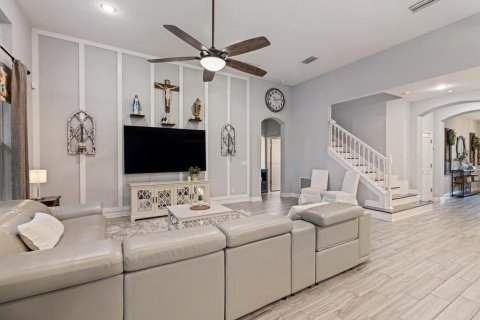 Casa en venta en Pinellas Park, Florida, 5 dormitorios, 296.92 m2 № 2383355 - foto 18