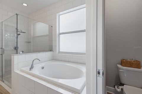 Casa en venta en Pinellas Park, Florida, 5 dormitorios, 296.92 m2 № 2383355 - foto 26