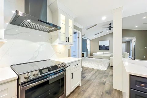 Casa en venta en Lake Mary, Florida, 4 dormitorios, 210.14 m2 № 2361400 - foto 21
