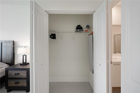 Copropriété à vendre à Doral, Floride: 3 chambres, 104.42 m2 № 1943737 - photo 15