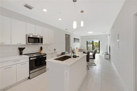Copropriété à vendre à Doral, Floride: 3 chambres, 104.42 m2 № 1943737 - photo 8