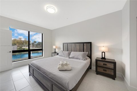 Copropriété à vendre à Doral, Floride: 3 chambres, 104.42 m2 № 1943737 - photo 14