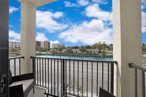 Copropriété à vendre à Doral, Floride: 3 chambres, 104.42 m2 № 1943737 - photo 21
