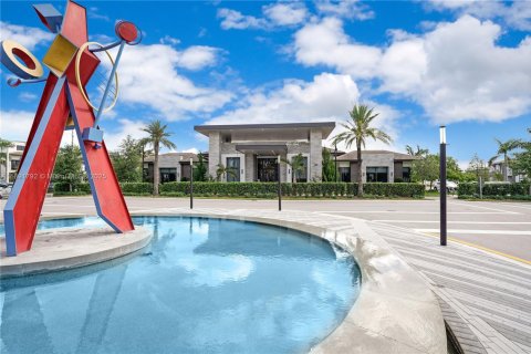 Copropriété à vendre à Doral, Floride: 3 chambres, 104.42 m2 № 1943737 - photo 1