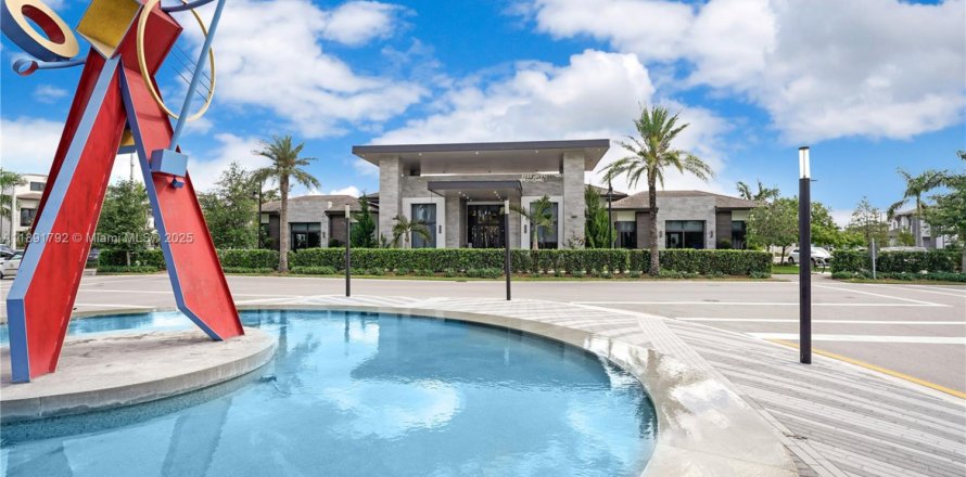 Condo à Doral, Floride, 3 chambres № 1943737
