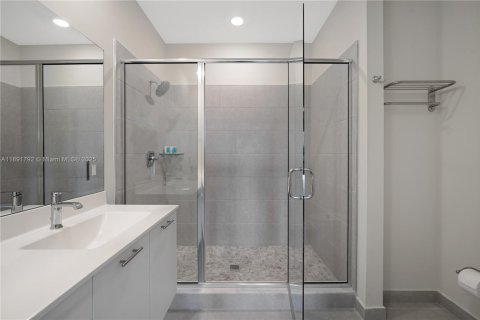 Copropriété à vendre à Doral, Floride: 3 chambres, 104.42 m2 № 1943737 - photo 19