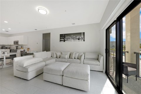 Copropriété à vendre à Doral, Floride: 3 chambres, 104.42 m2 № 1943737 - photo 5