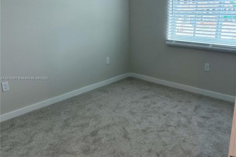 Adosado en alquiler en Florida City, Florida, 3 dormitorios, 115.85 m2 № 1923313 - foto 8
