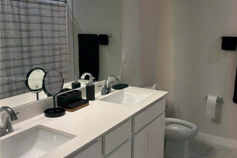 Adosado en alquiler en Florida City, Florida, 3 dormitorios, 115.85 m2 № 1923313 - foto 12