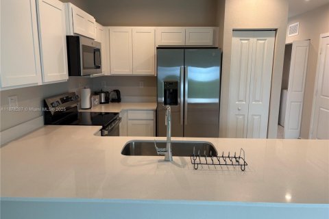 Adosado en alquiler en Florida City, Florida, 3 dormitorios, 115.85 m2 № 1923313 - foto 3
