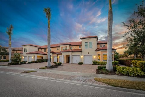 Condominio en venta en Venice, Florida, 2 dormitorios, 147.9 m2 № 2098387 - foto 2