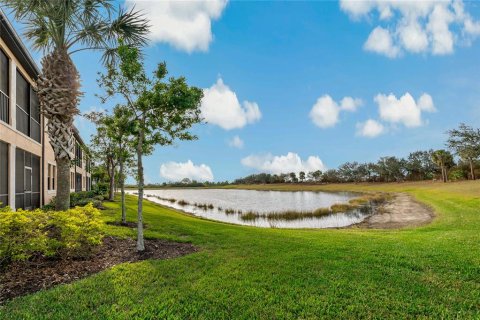 Condominio en venta en Venice, Florida, 2 dormitorios, 147.9 m2 № 2098387 - foto 30