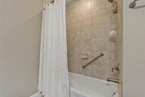 Condominio en venta en Venice, Florida, 2 dormitorios, 147.9 m2 № 2098387 - foto 28