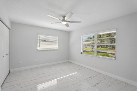 Villa ou maison à louer à Sarasota, Floride: 3 chambres, 156.17 m2 № 2432590 - photo 25