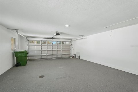 Villa ou maison à louer à Sarasota, Floride: 3 chambres, 156.17 m2 № 2432590 - photo 29