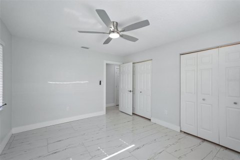 Villa ou maison à louer à Sarasota, Floride: 3 chambres, 156.17 m2 № 2432590 - photo 26