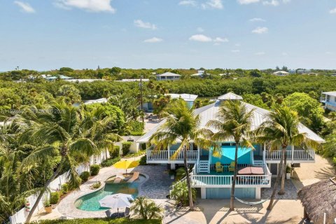 Casa en venta en Marathon, Florida, 3 dormitorios, 200.58 m2 № 1995470 - foto 3