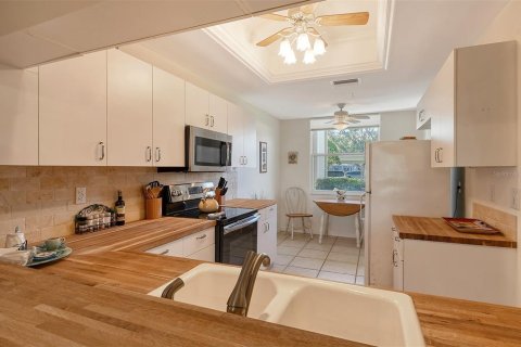 Condo in Sarasota, Florida, 2 bedrooms  № 1524574 - photo 8
