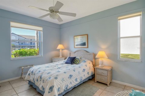 Condo in Sarasota, Florida, 2 bedrooms  № 1524574 - photo 14