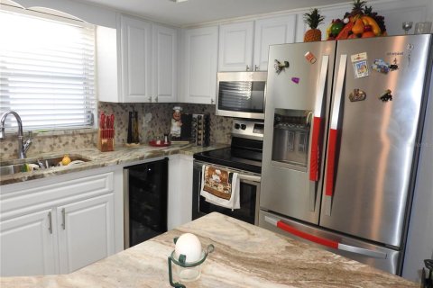 House in Holiday, Florida 3 bedrooms, 129.41 sq.m. № 2115810 - photo 16