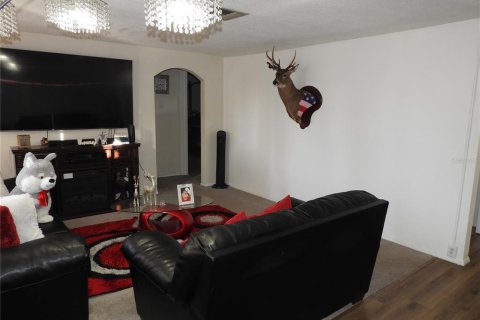 House in Holiday, Florida 3 bedrooms, 129.41 sq.m. № 2115810 - photo 10