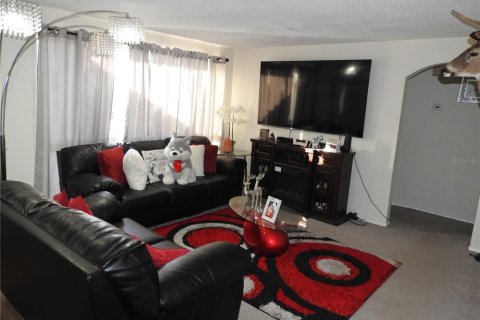 House in Holiday, Florida 3 bedrooms, 129.41 sq.m. № 2115810 - photo 9