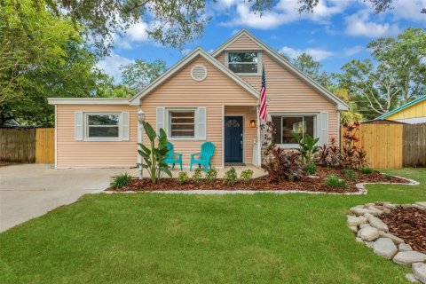 Casa en Clearwater, Florida 4 dormitorios, 194.07 m2 № 2312751