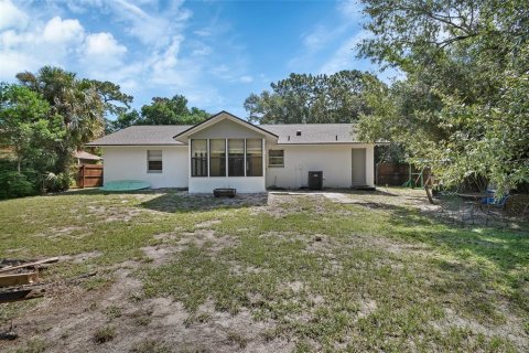 House in DeLand, Florida 3 bedrooms, 118.45 sq.m. № 1880579 - photo 24