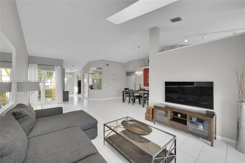 Купить виллу или дом в Бока-Ратон, Флорида 3 спальни, 152.27м2, № 1986300 - фото 13