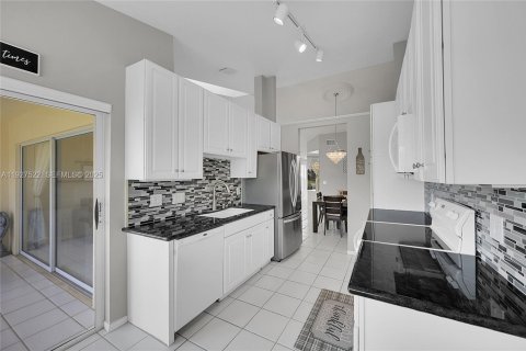 Купить виллу или дом в Бока-Ратон, Флорида 3 спальни, 152.27м2, № 1986300 - фото 19