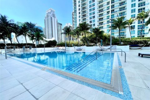 Condominio en venta en Miami, Florida, 1 dormitorio, 59.36 m2 № 2003690 - foto 24
