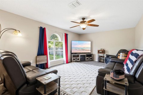 Casa en venta en Deltona, Florida, 4 dormitorios, 204.48 m2 № 2195560 - foto 15