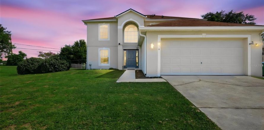 Casa en Deltona, Florida 4 dormitorios, 204.48 m2 № 2195560