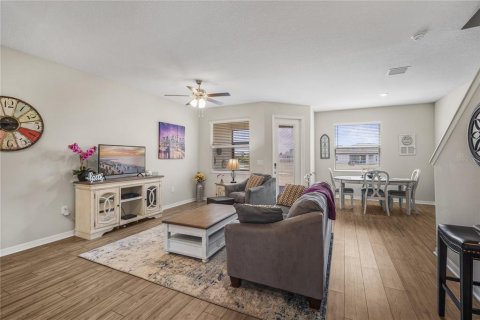 Touwnhouse à vendre à San Antonio, Floride: 3 chambres, 172.43 m2 № 2110554 - photo 9