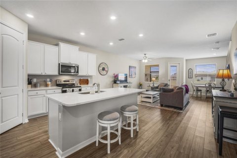 Touwnhouse à vendre à San Antonio, Floride: 3 chambres, 172.43 m2 № 2110554 - photo 2