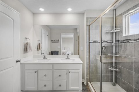 Touwnhouse à vendre à San Antonio, Floride: 3 chambres, 172.43 m2 № 2110554 - photo 18