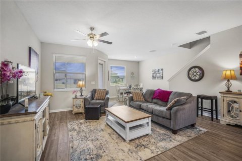 Touwnhouse à vendre à San Antonio, Floride: 3 chambres, 172.43 m2 № 2110554 - photo 3